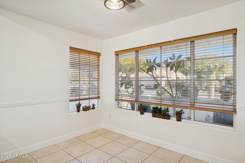 13-web-or-mls-28826-n-45th-st