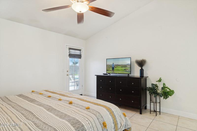 16-web-or-mls-28826-n-45th-st