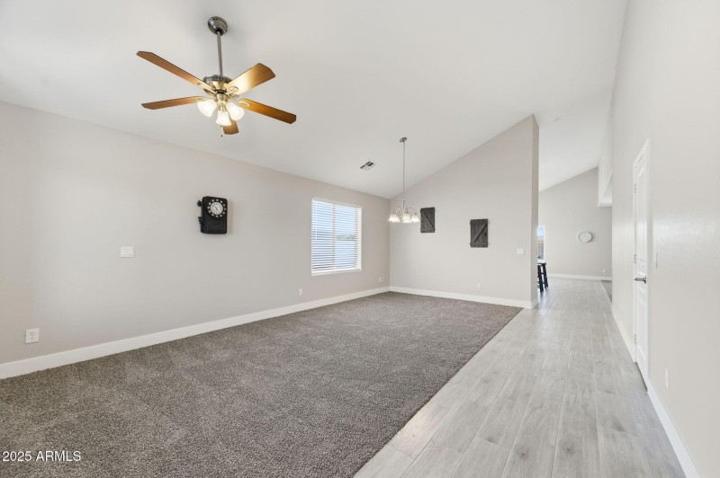 6-web-or-mls-18575 N Miller Way-6