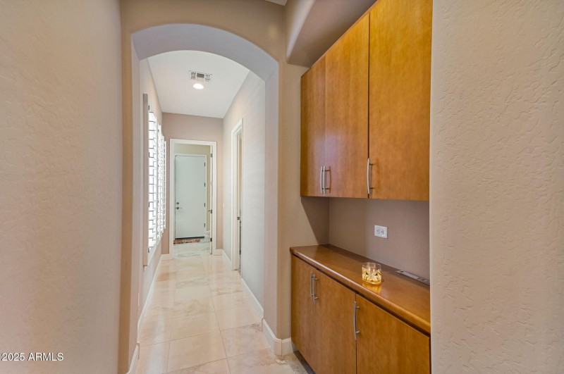 24-web-or-mls-Done Interior-9