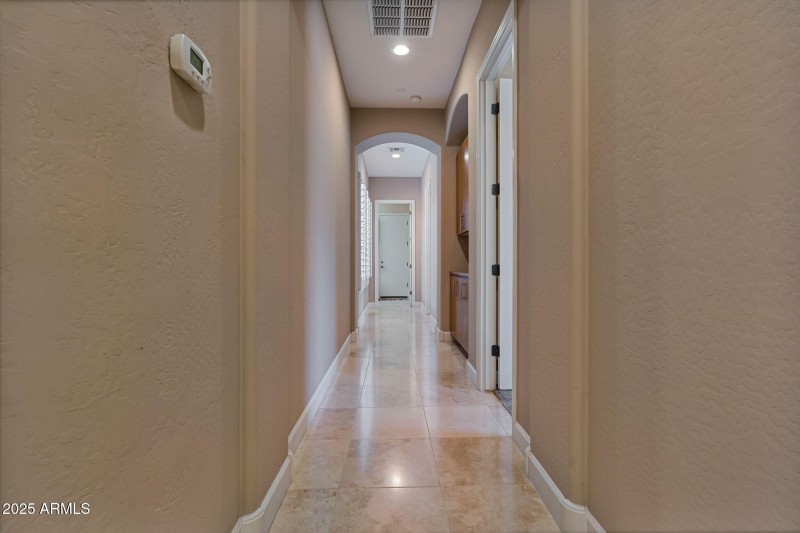 25-web-or-mls-Done Interior-4