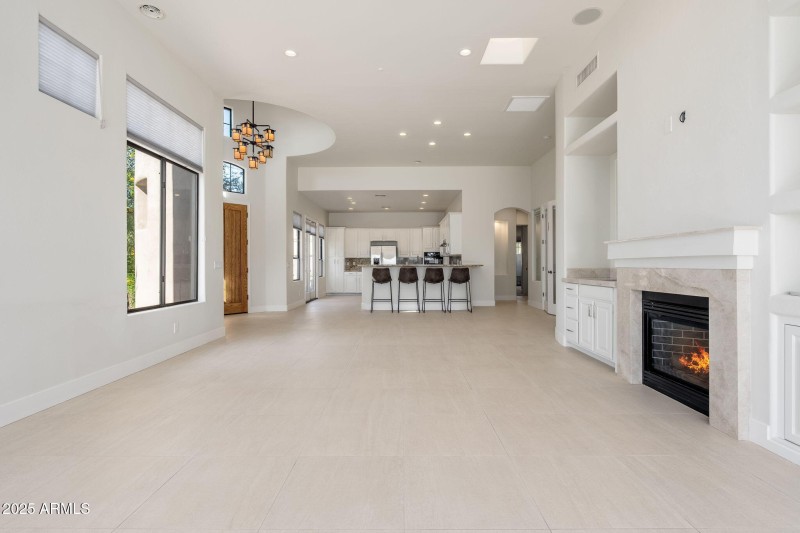 great reoom fireplace