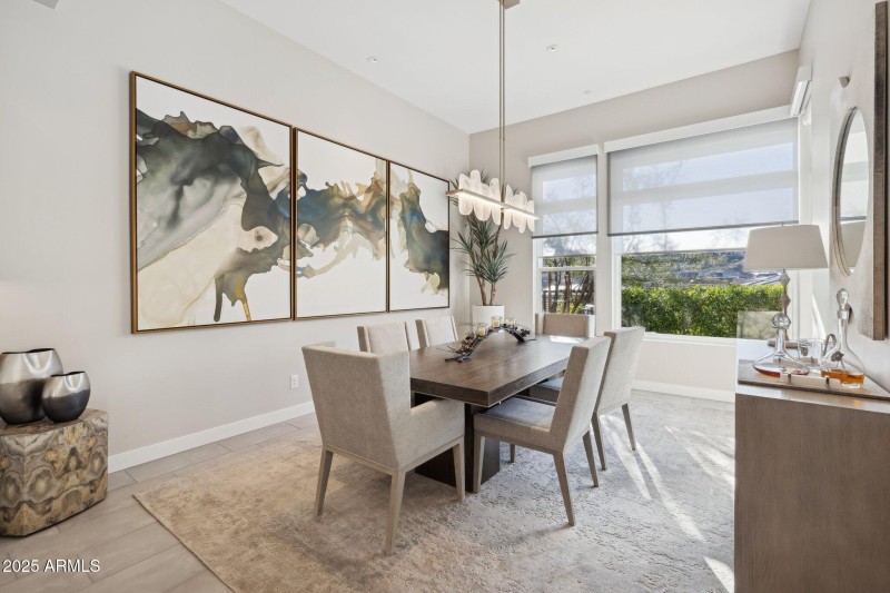 17-web-or-mls-14530-e-adero-canyon-dr