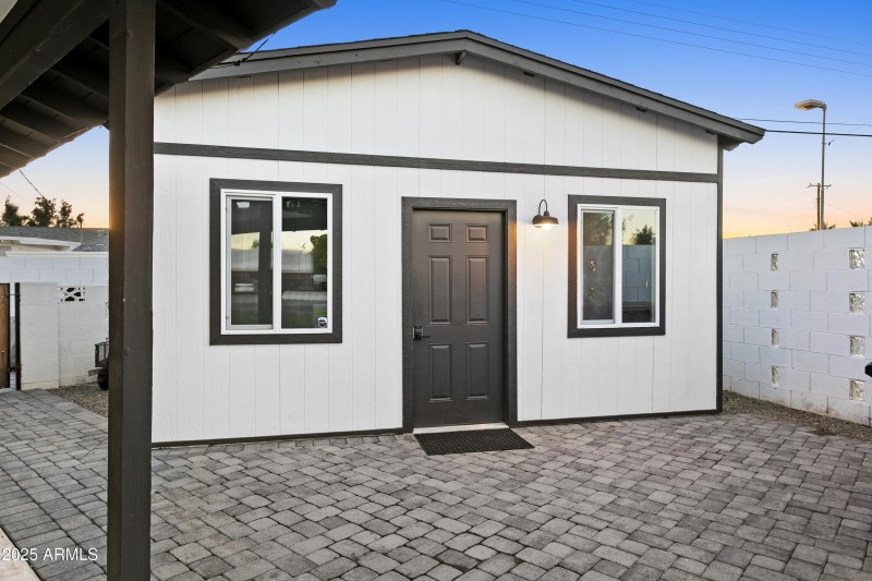 DETACHED BONUS SPACE