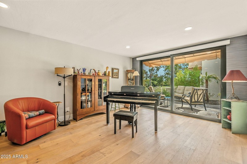 29-web-or-mls-Palo Verde-29