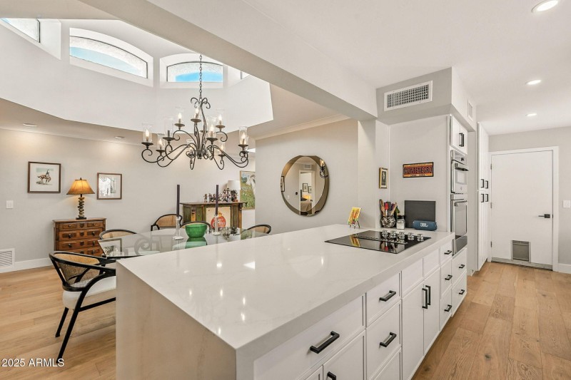 11-web-or-mls-Palo Verde-11