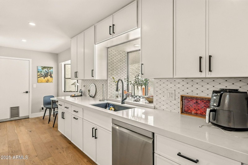 10-web-or-mls-Palo Verde-10