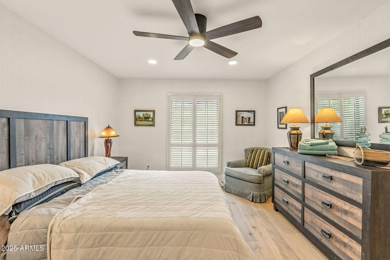 25-web-or-mls-Palo Verde-25