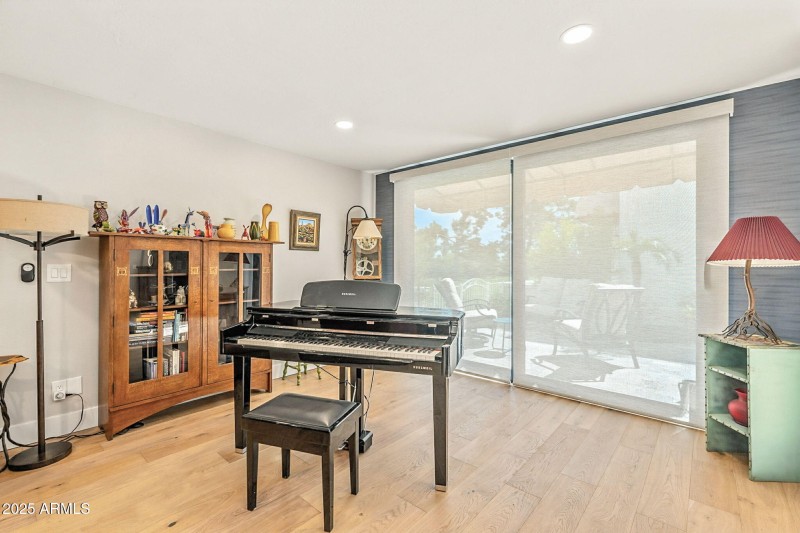 28-web-or-mls-Palo Verde-28