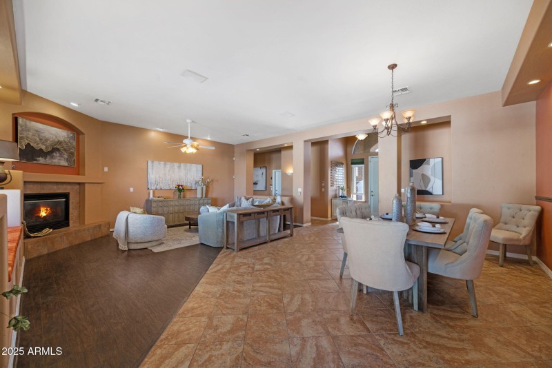 6-web-or-mls-17607-w-eagle-dr