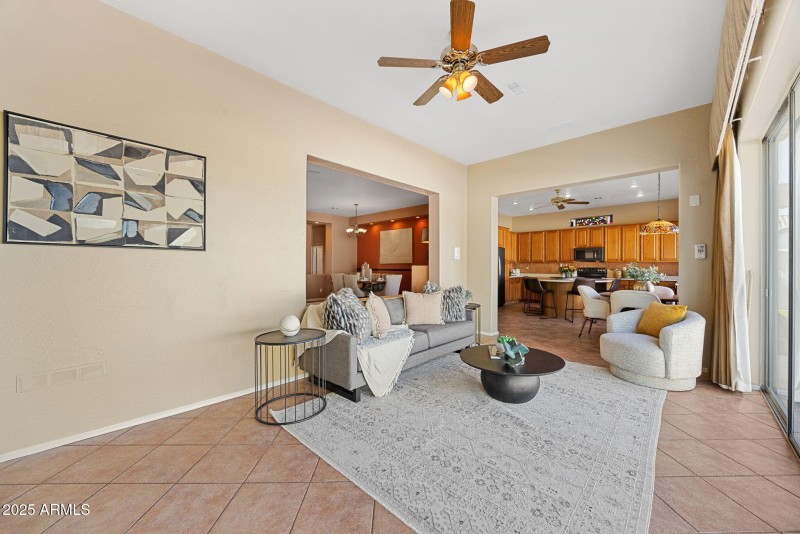 13-web-or-mls-17607-w-eagle-dr