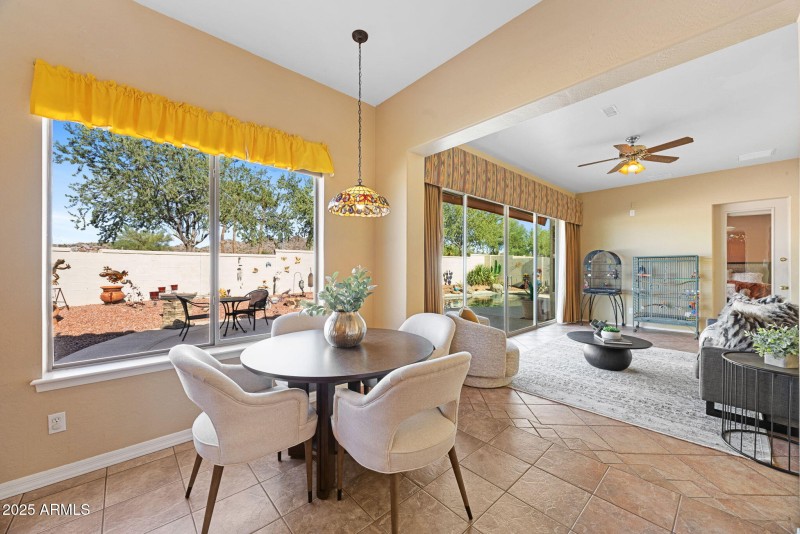 22-web-or-mls-17607-w-eagle-dr