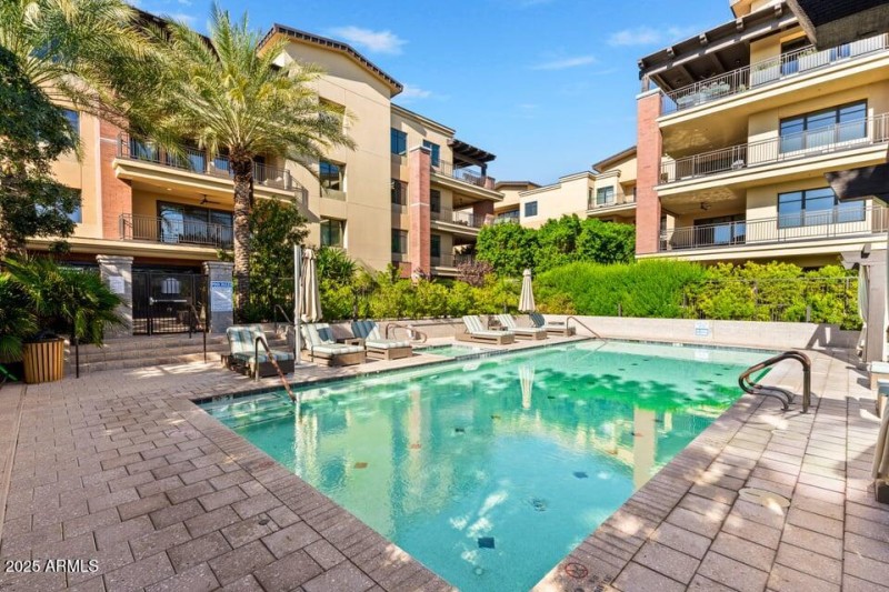 Enclave Unit 2008-41