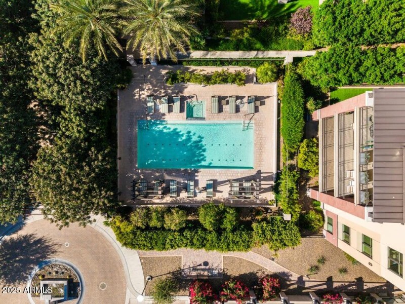 Enclave Unit 2008-55