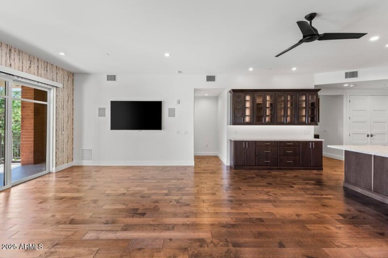 Enclave Unit 2008-20