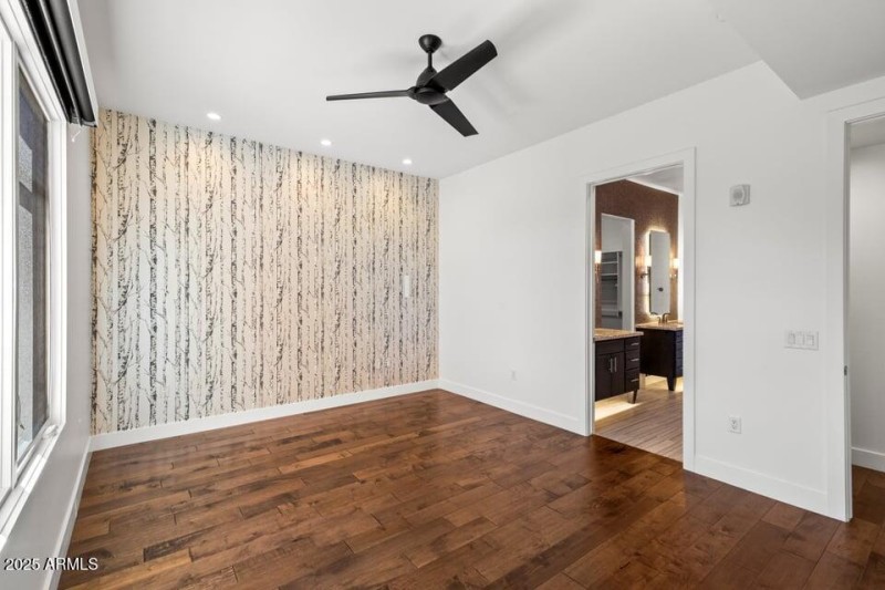 Enclave Unit 2008-24