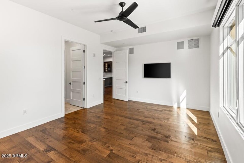 Enclave Unit 2008-25