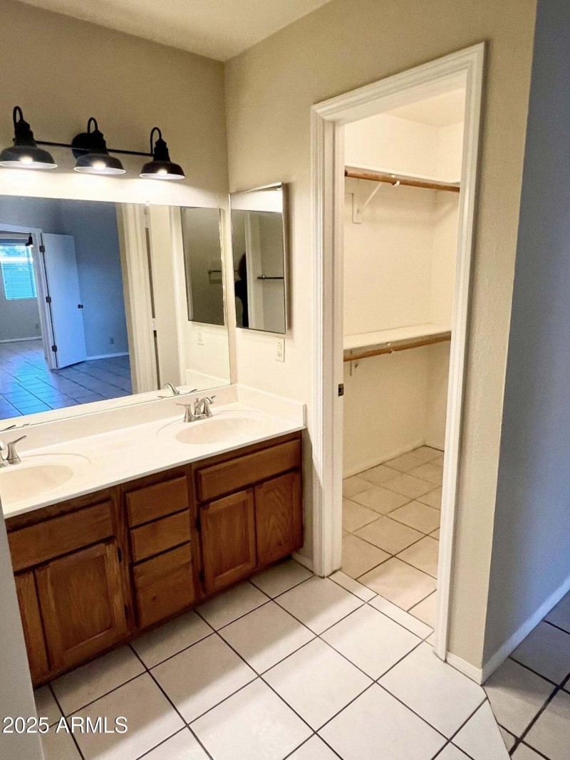 594529405_10241674444107070_134895967105