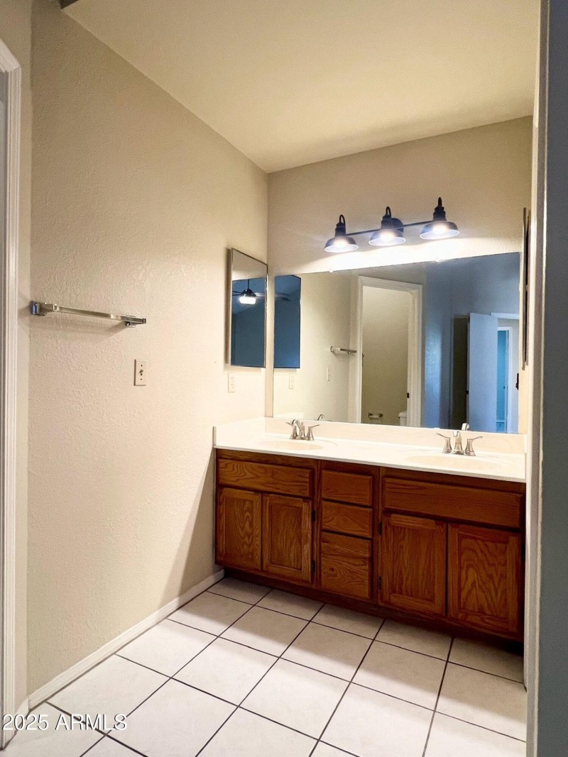 595238603_10241674375465354_458279482100