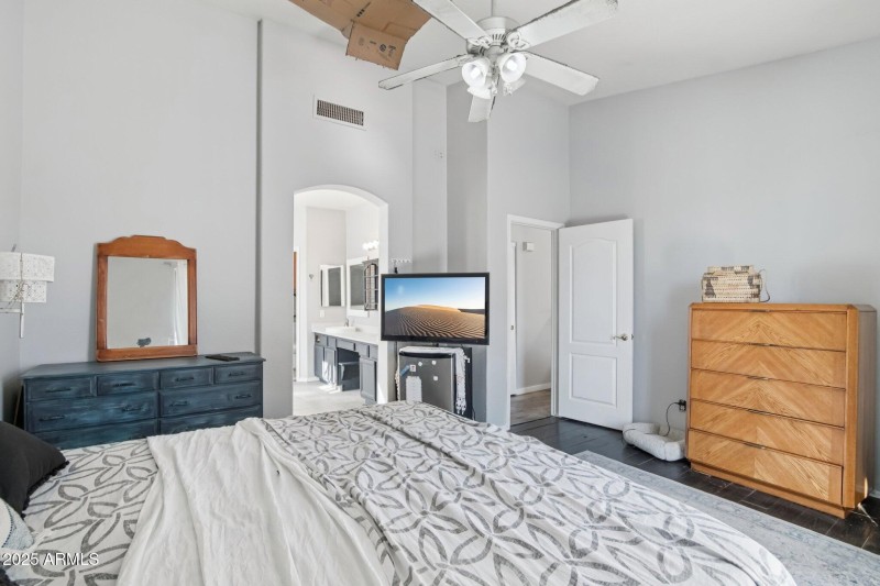 22-web-or-mls-N 42nd Ave-S0612-022