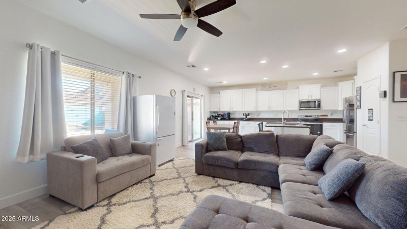 269-S-165th-Dr-12052025_080009