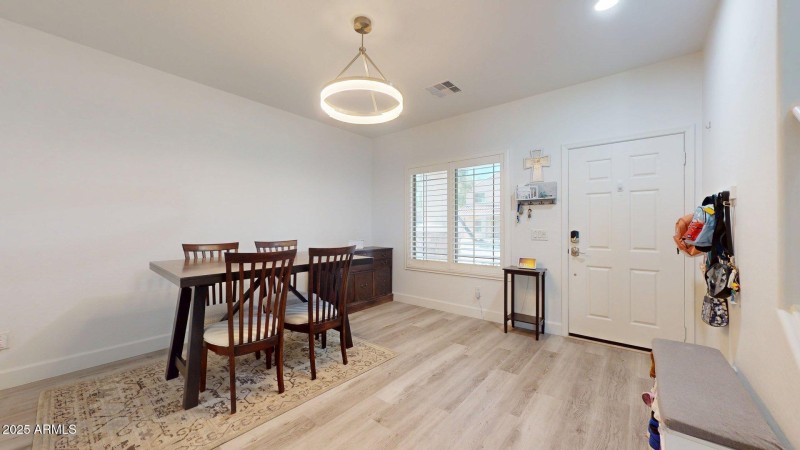 269-S-165th-Dr-12052025_075610