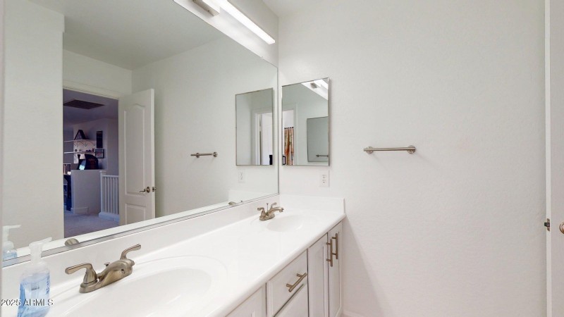 269-S-165th-Dr-12052025_080328