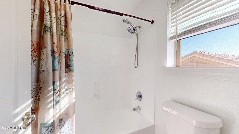 269-S-165th-Dr-12052025_080356