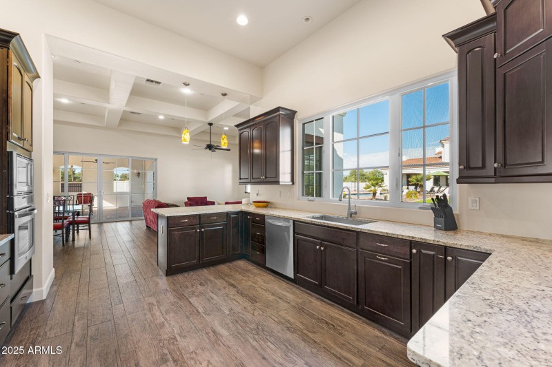 Kitchen (guest house)