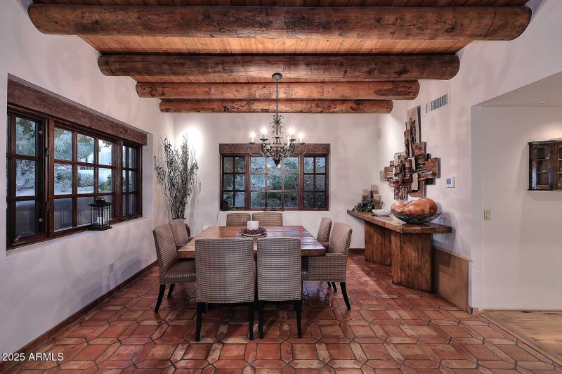 Night-Dining Room (9)