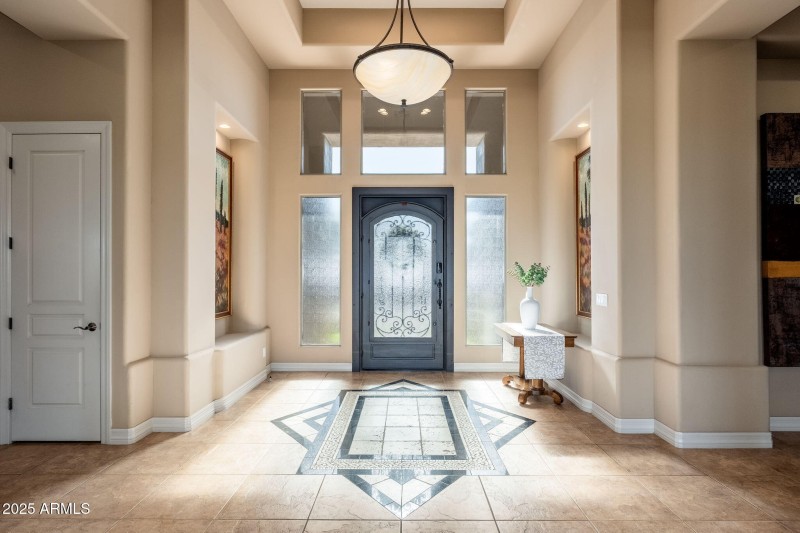 Formal entrance / foyer