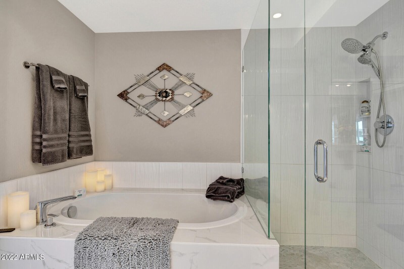 27_10559_N_104th_Place__27_mls