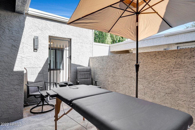 30_10559_N_104th_Place__30_mls