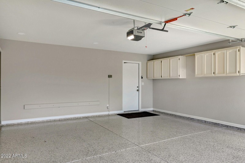 47_10559_N_104th_Place__47_mls