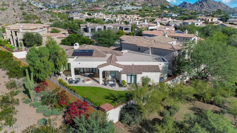 3905 E Sierra Vista Dr-large-039-007-DJI