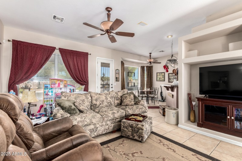 6 - Casa Grande Lake