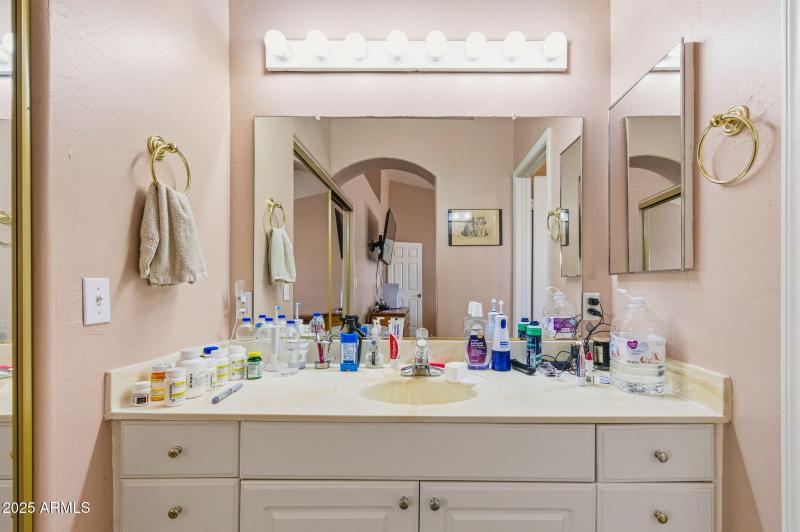 19-web-or-mls-8735 W Pineveta Dr-19