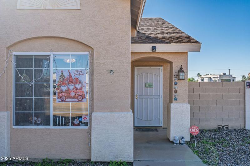 3-web-or-mls-8735 W Pineveta Dr-3