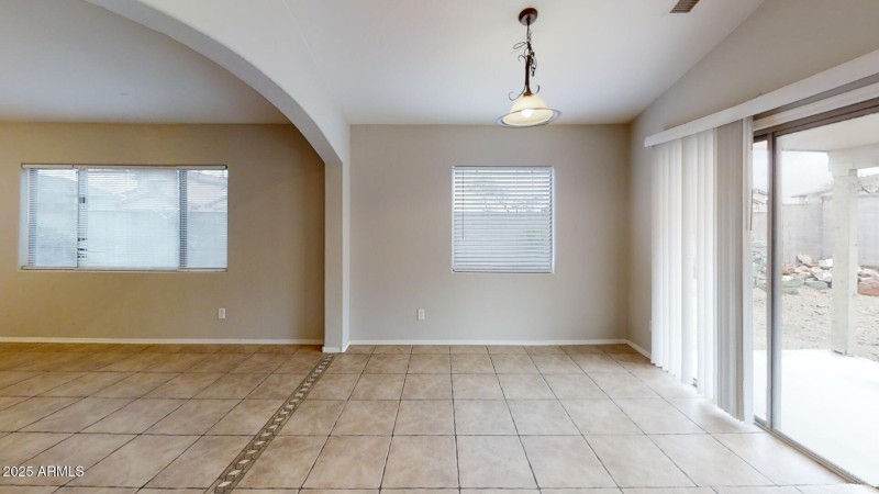 5444-w-grove-st-unfurnished1