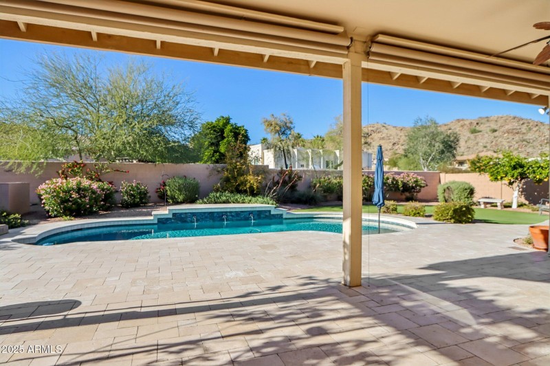 28-web-or-mls-E Winona St-S0612-038