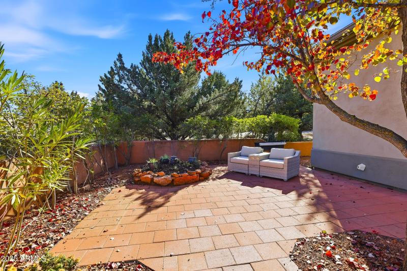 Wonderful Uncovered paved patio!