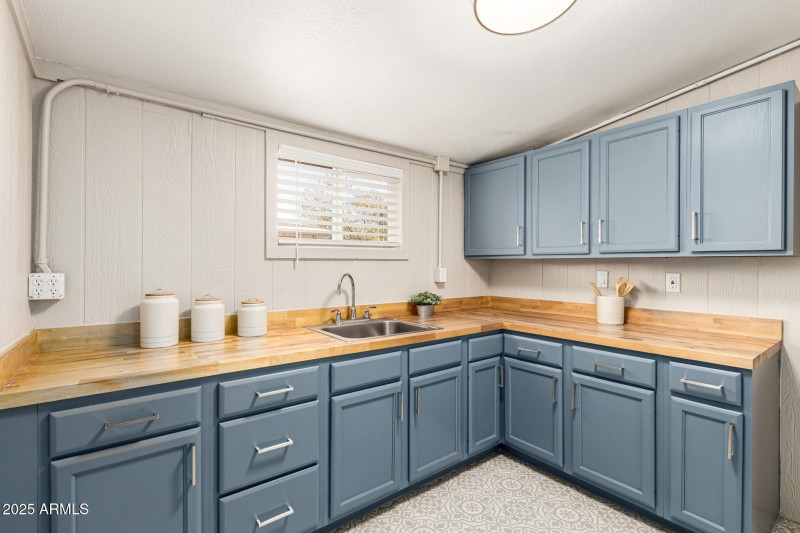 Bedroom 3 Kitchenette