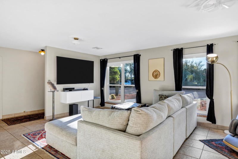 1291 S Red Rock Ct-11