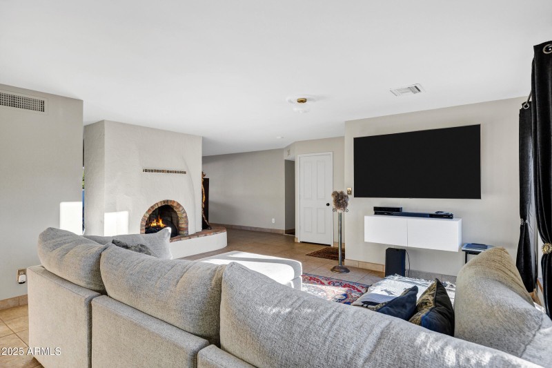 1291 S Red Rock Ct-12