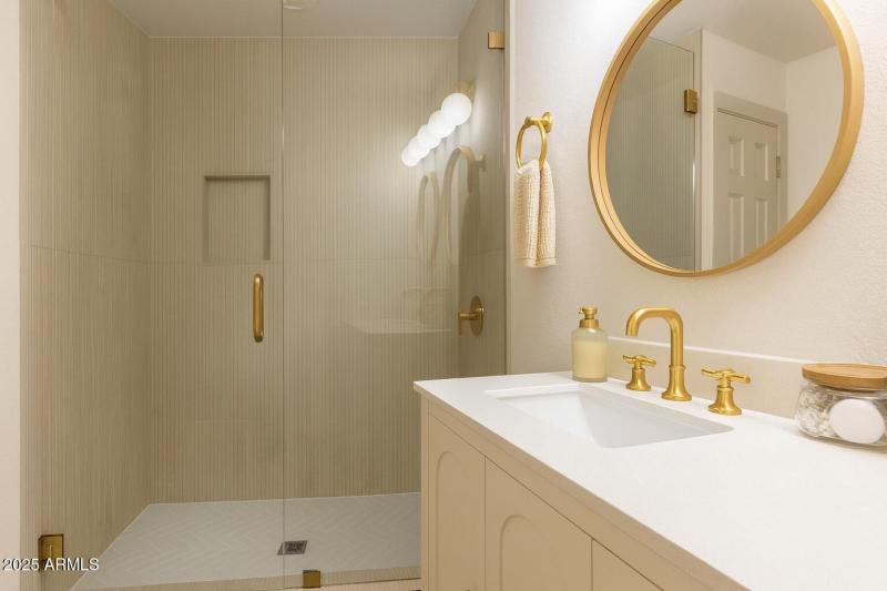 5b09c92e-f2e0-41b7-a522-762c892f3b59