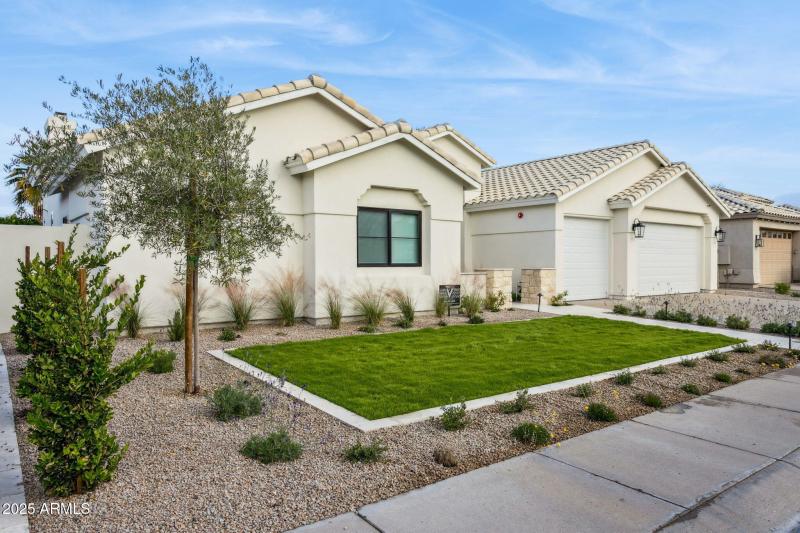 2-web-or-mls-8916-e-camino-del-santo