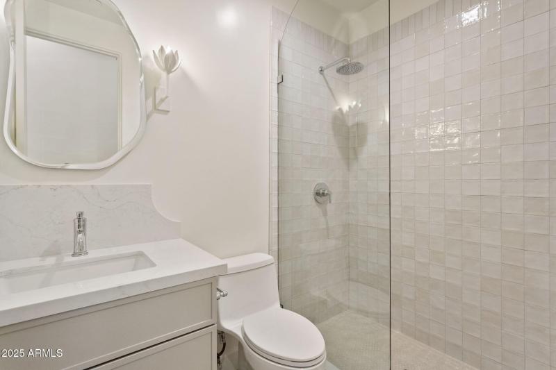 22-web-or-mls-8916-e-camino-del-santo