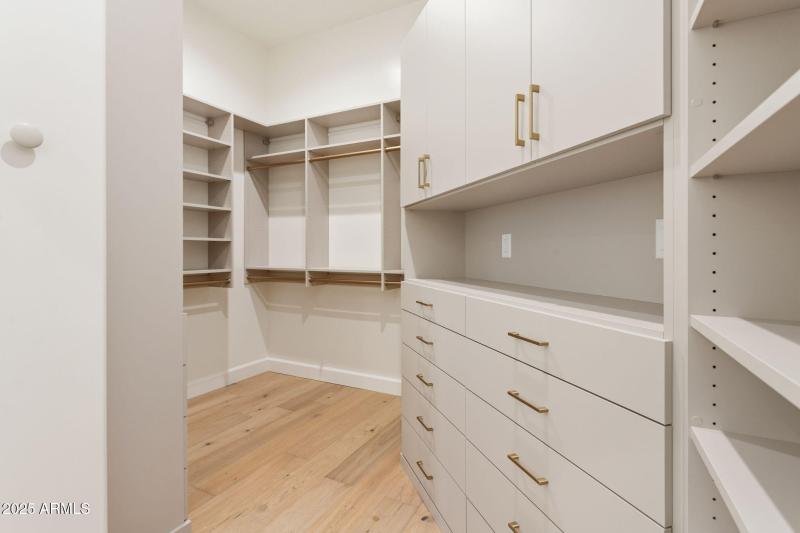 30-web-or-mls-8916-e-camino-del-santo