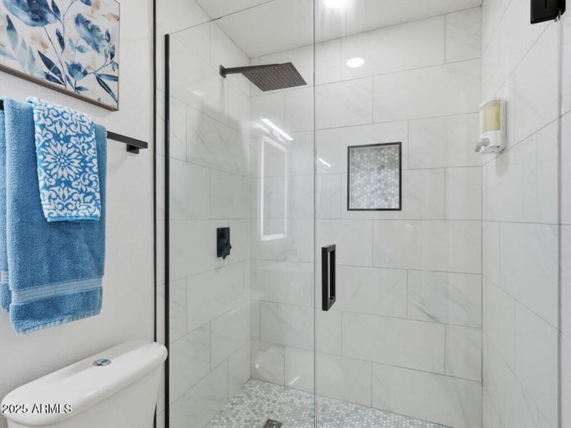 032_Primary Bathroom