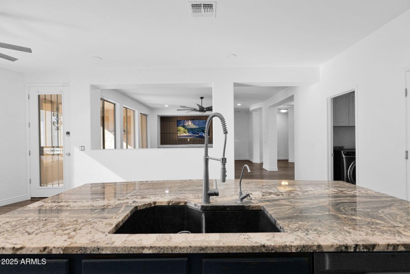 27-web-or-mls-P1372110